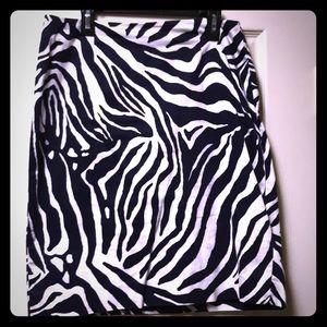 Dark blue and white pencil skirt